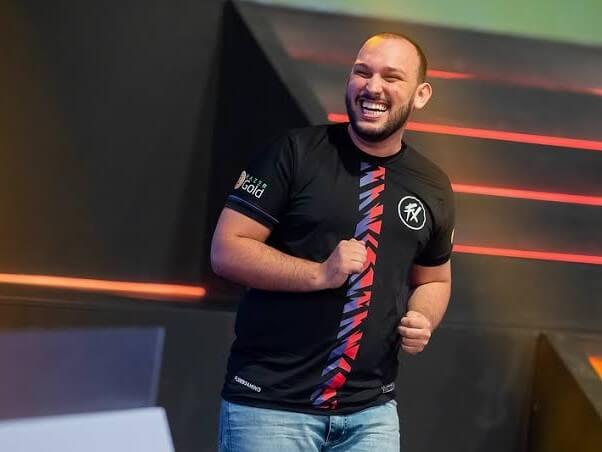 K9 É DONO DE UM DOS MAIORES CURRÍCULOS DO FREE FIRE