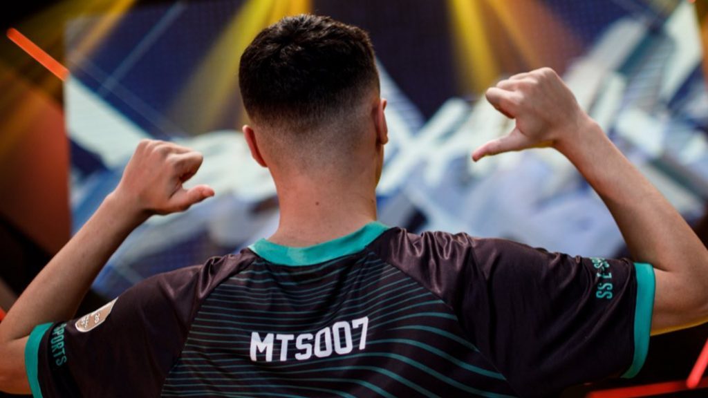 Após Receber um Boné, Mts007, MVP da LBFF Ganha Coroa, Confira!