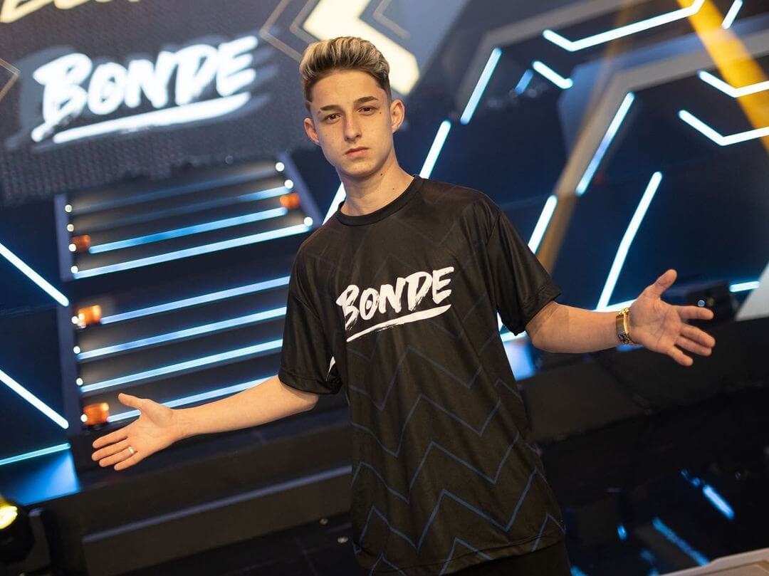 VICTOR 7, JOGADOR DO BONDE, ESTÁ ABERTO A PROPOSTAS
