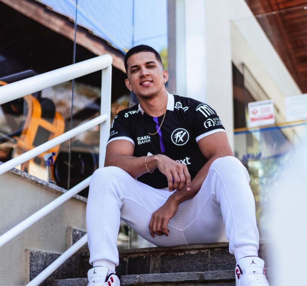 Hudson e Weedzão explanam os jogadores e influenciadores antigos que usavam xit