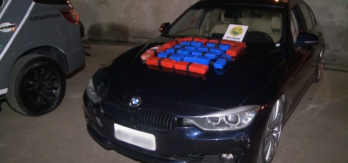 Ex-influenciador de Free Fire é preso com drogas em carro de luxo