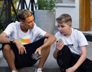 F99 jogará a Max Fyre com jogadores misteriosos “pai” e “filho” e comunidade especula se tratar de Bak e Thurzin