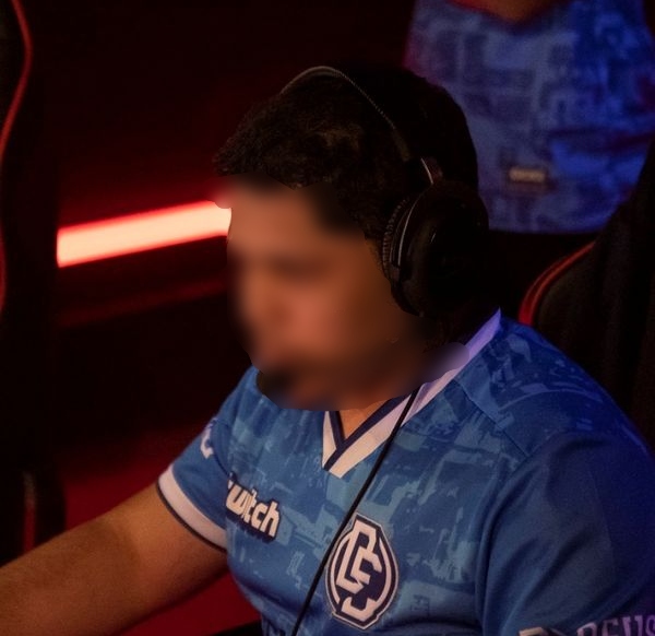 Finn Deuses (1)